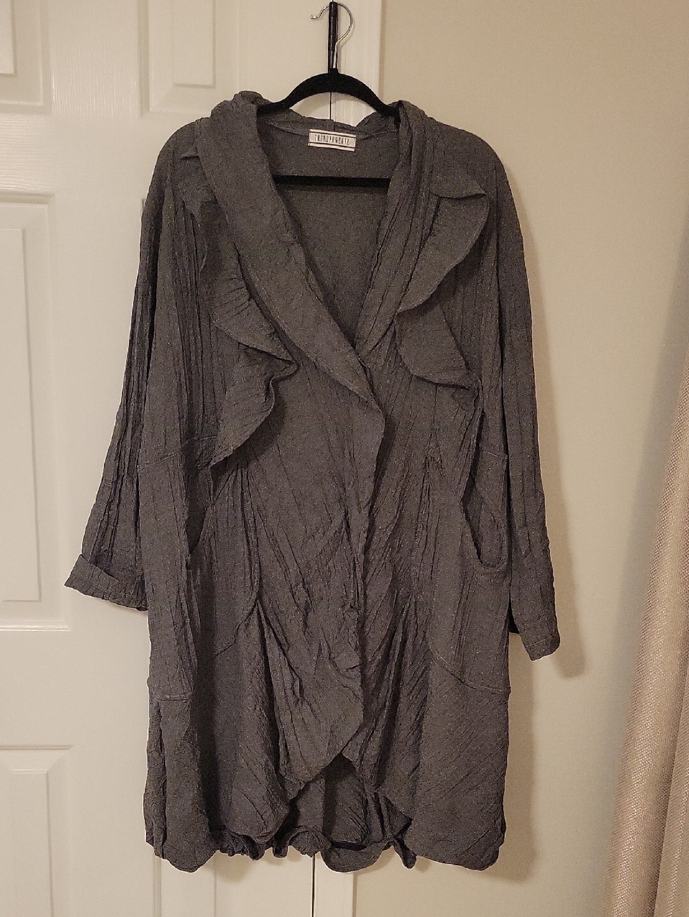 Transparente Gray Textured Ruffle Cardigan - Picture 3 of 8